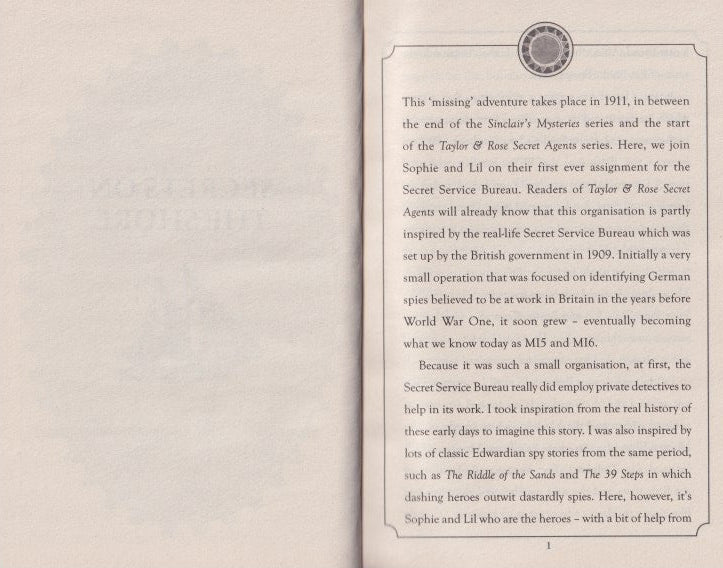 Secrets On The Shore: Taylor And Rose Secret Agents Mini Adventure